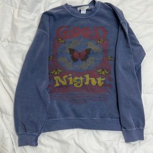 adorable urban outfitters crewneck